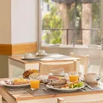 Dorisol Mimosa 酒店