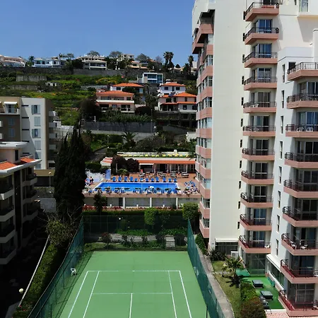 Dorisol Mimosa フンシャル